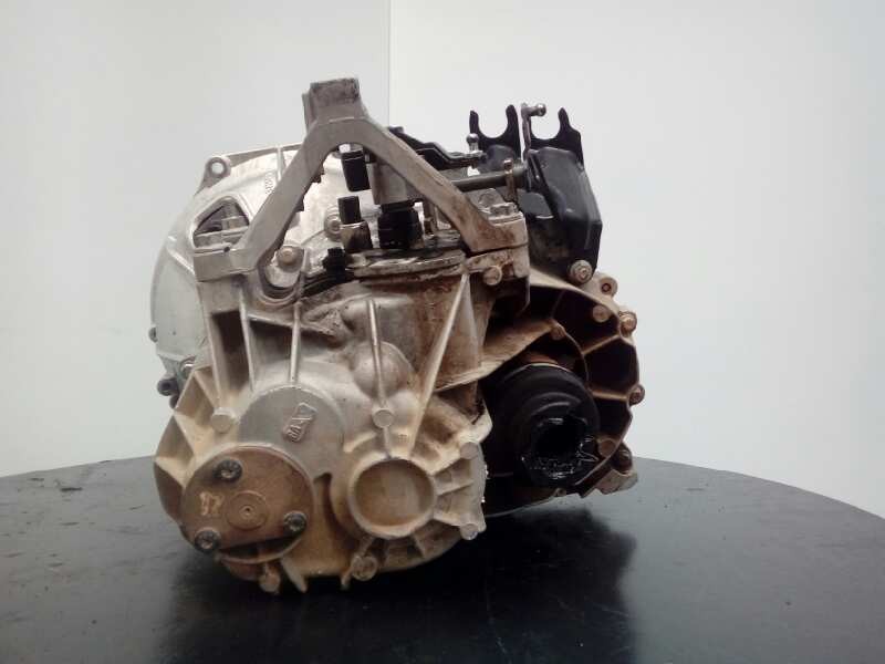 Recambio de caja cambios para ford focus c-max (cap) 1.6 tdci cat referencia OEM IAM 6M5R7002YA  M1-B4-102