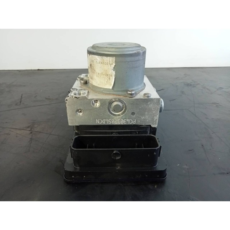 Recambio de abs para jeep renegade limited 4wd referencia OEM IAM 52062978 A005H735 P3-B8-27-3