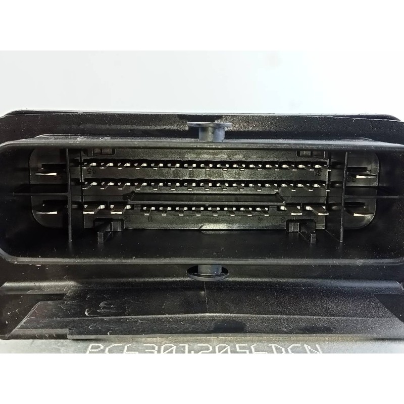 Recambio de abs para jeep renegade limited 4wd referencia OEM IAM 52062978 A005H735 P3-B8-27-3