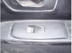 MANDO ELEVALUNAS TRASERO DERECHO 