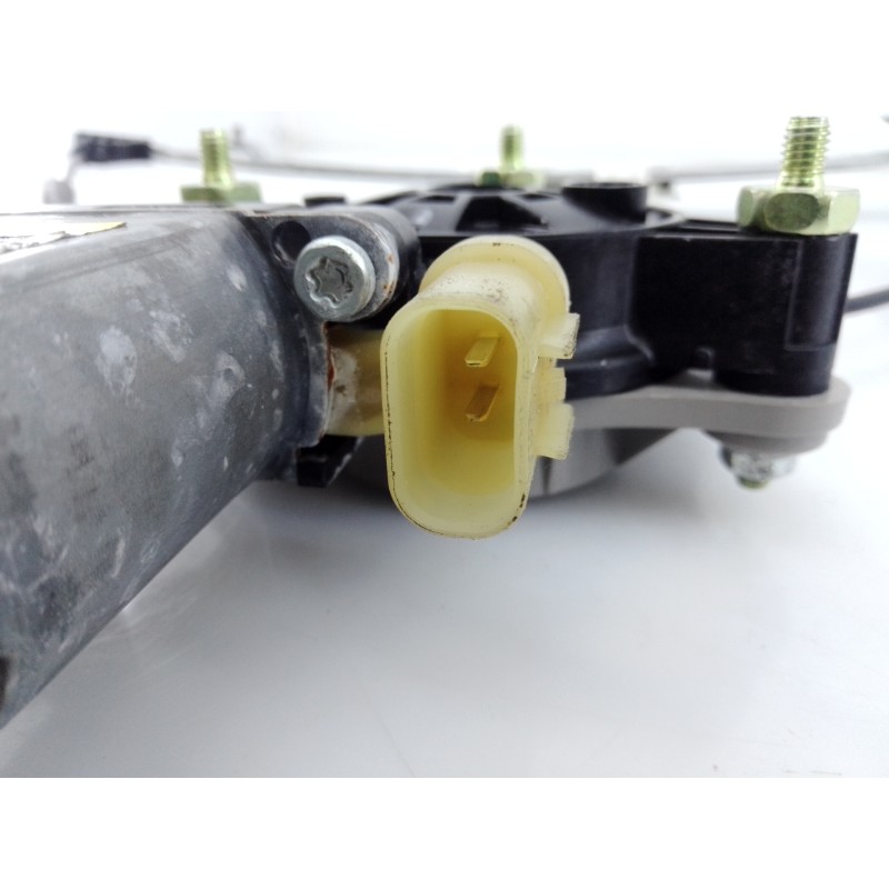 Recambio de elevalunas delantero derecho para kia rio (yb) drive referencia OEM IAM 82460H8000  E2-B5-9-1