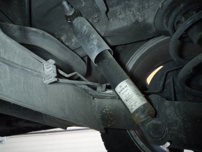 Recambio de amortiguador trasero derecho para dacia lodgy laureate referencia OEM IAM 0562104687R  