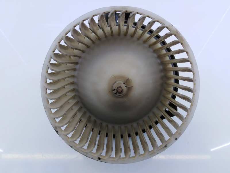 Recambio de ventilador calefaccion para mitsubishi l 200 (k6/7) 2500 td glx (4-ptas.) referencia OEM IAM 194000U4926B  E3-A2-13-