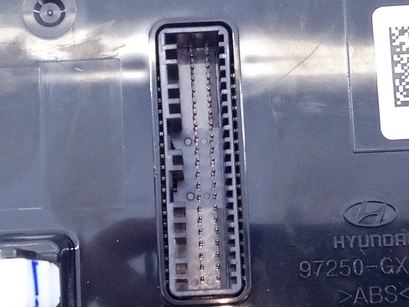 Recambio de mando climatizador para hyundai i30 fastback tecno referencia OEM IAM 97250G4251  E3-A3-45-1