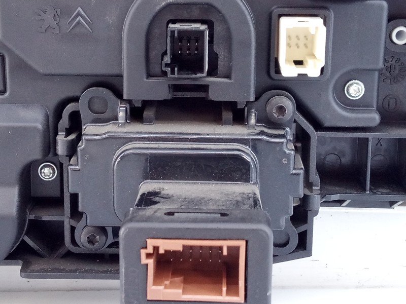 Recambio de sistema audio / radio cd para citroën c4 grand picasso shine referencia OEM IAM 982502938000 9822729680 E3-B2-22-1