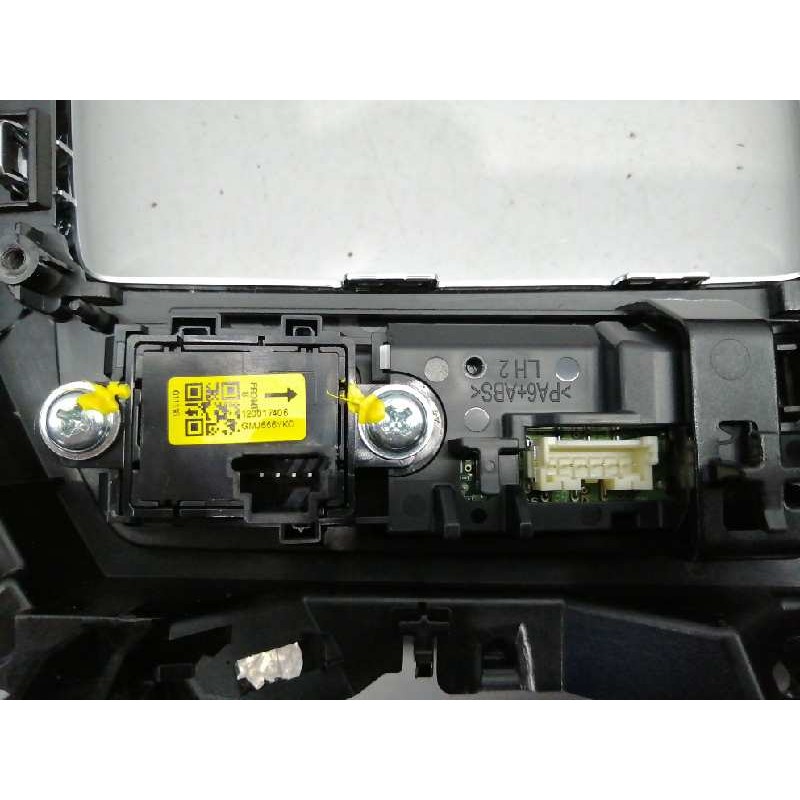 Recambio de consola central para mazda cx-5 zenith 2wd referencia OEM IAM   E3-B5-28-2