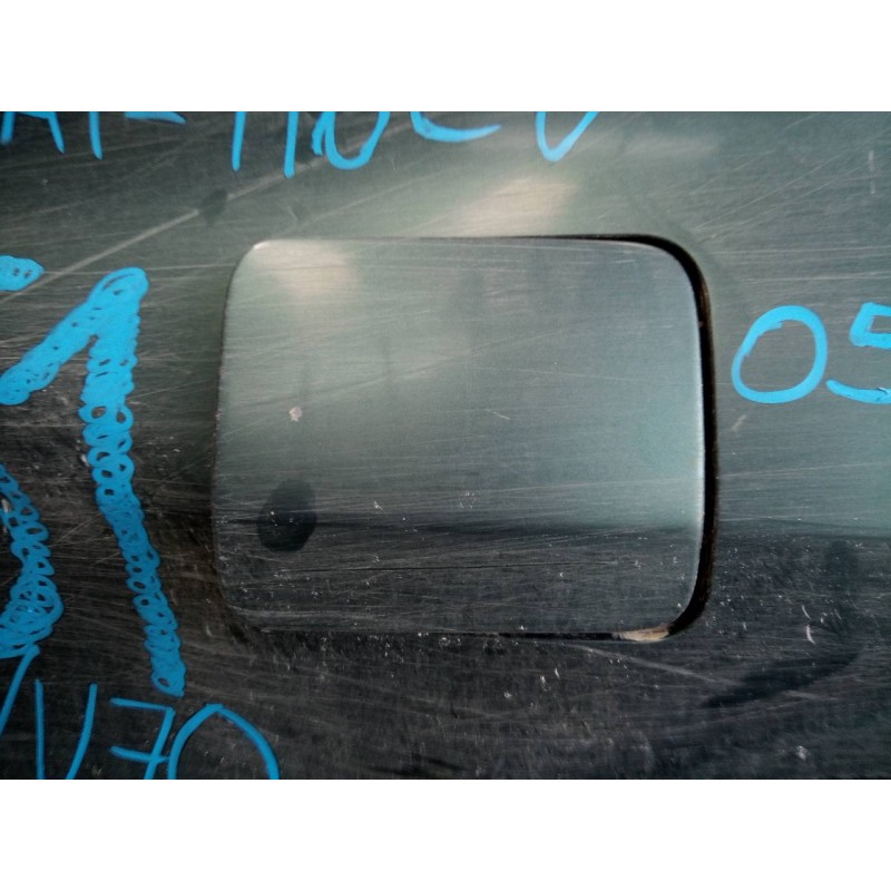 Recambio de tapa exterior combustible para mitsubishi montero (v60/v70) 2.5 tdi sahel (5-ptas.) referencia OEM IAM   