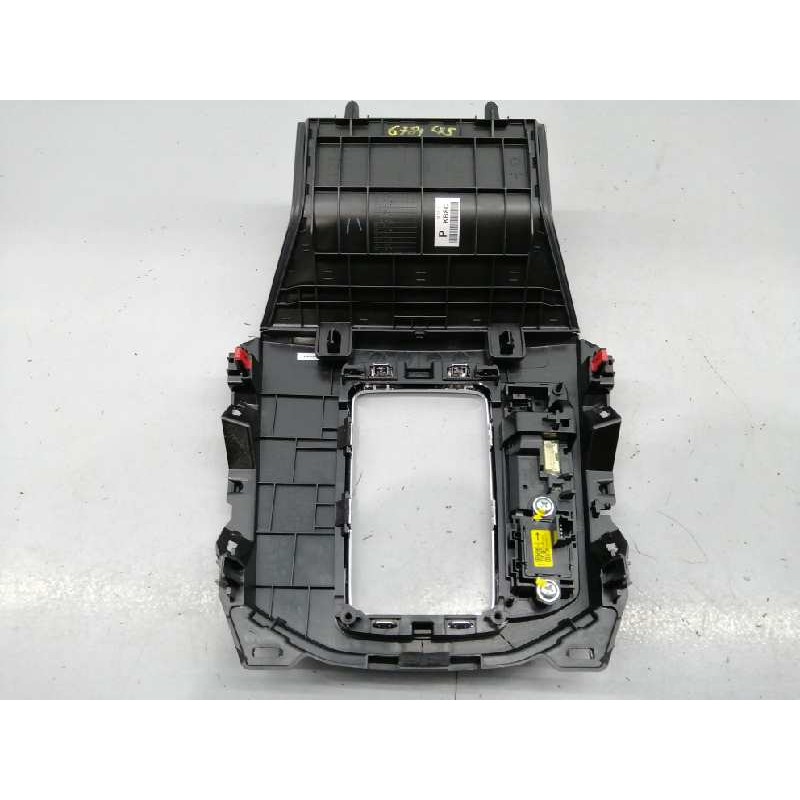 Recambio de consola central para mazda cx-5 zenith 2wd referencia OEM IAM   E3-B5-28-2