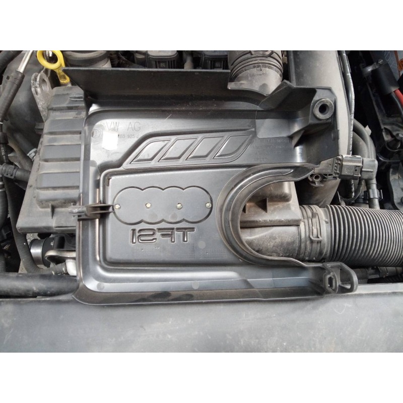 Recambio de tapa motor para audi a3 sportback (8vf) s line edition referencia OEM IAM   