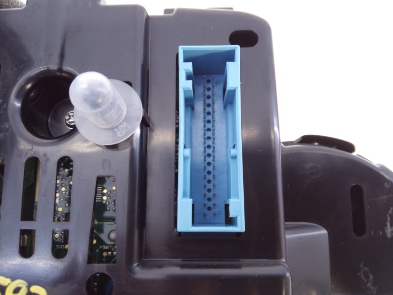 Recambio de cuadro instrumentos para porsche cayenne (typ 92aa) diesel platinum edition referencia OEM IAM 7P5920904J A2C3005800