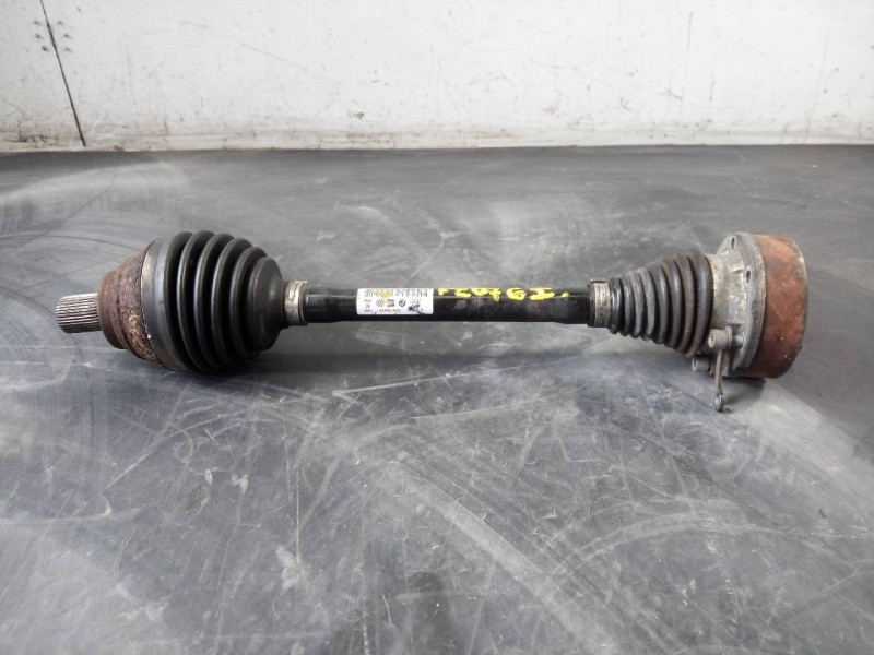 Recambio de transmision delantera izquierda para audi a3 sportback (8vf) s line edition referencia OEM IAM 5Q04072718R  P1-B6-14