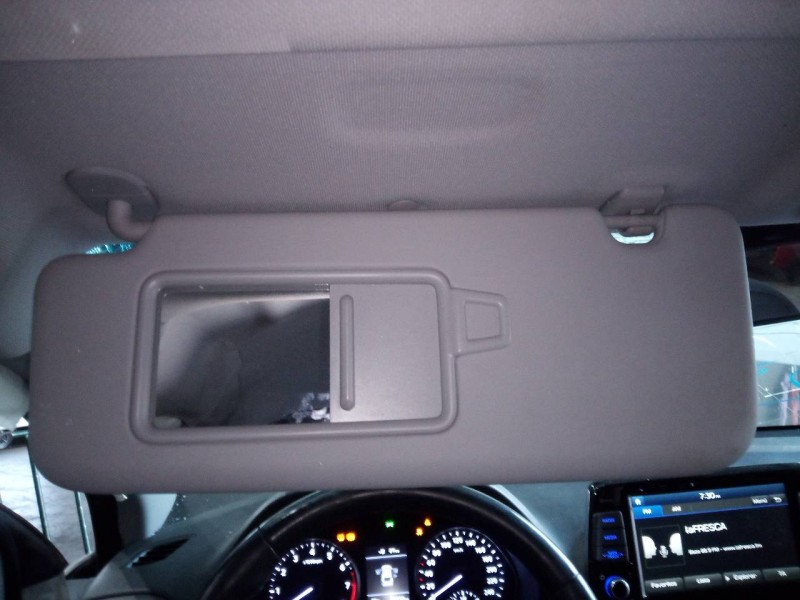 Recambio de parasol izquierdo para hyundai i30 fastback tecno referencia OEM IAM   