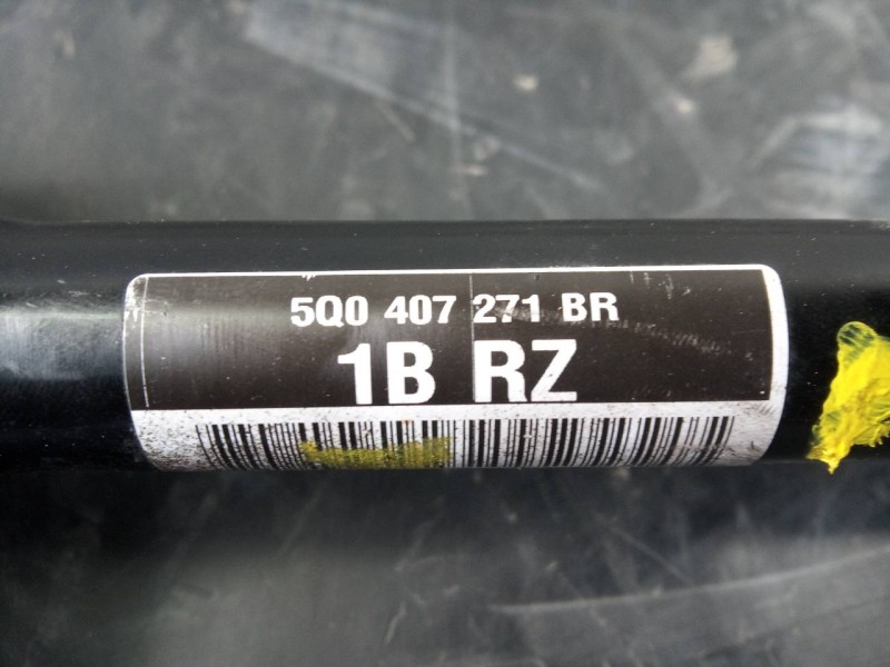 Recambio de transmision delantera izquierda para audi a3 sportback (8vf) s line edition referencia OEM IAM 5Q04072718R  P1-B6-14