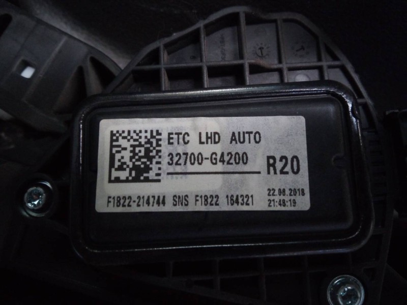 Recambio de pedal acelerador para hyundai i30 fastback tecno referencia OEM IAM 32700G4200  