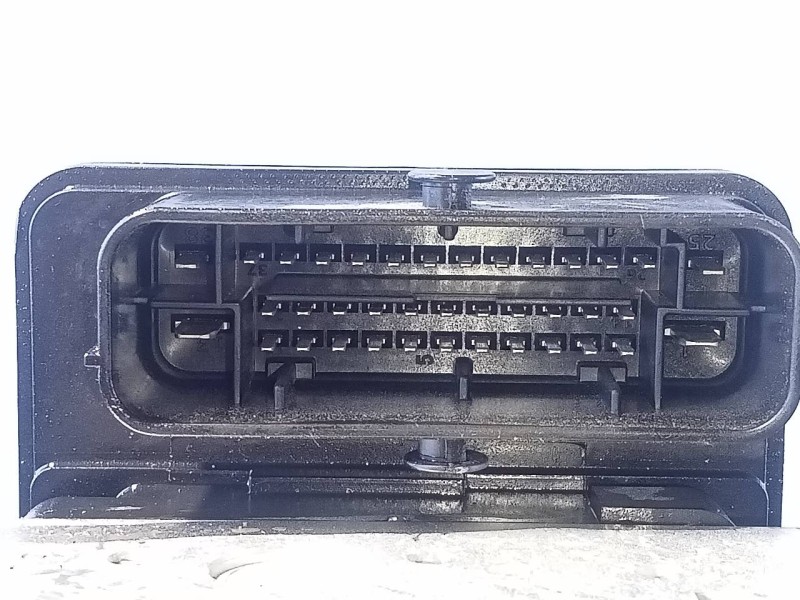 Recambio de abs para hyundai tucson essence 2wd referencia OEM IAM 58920D7100 KJCN8G00383U P3-B8-29-3