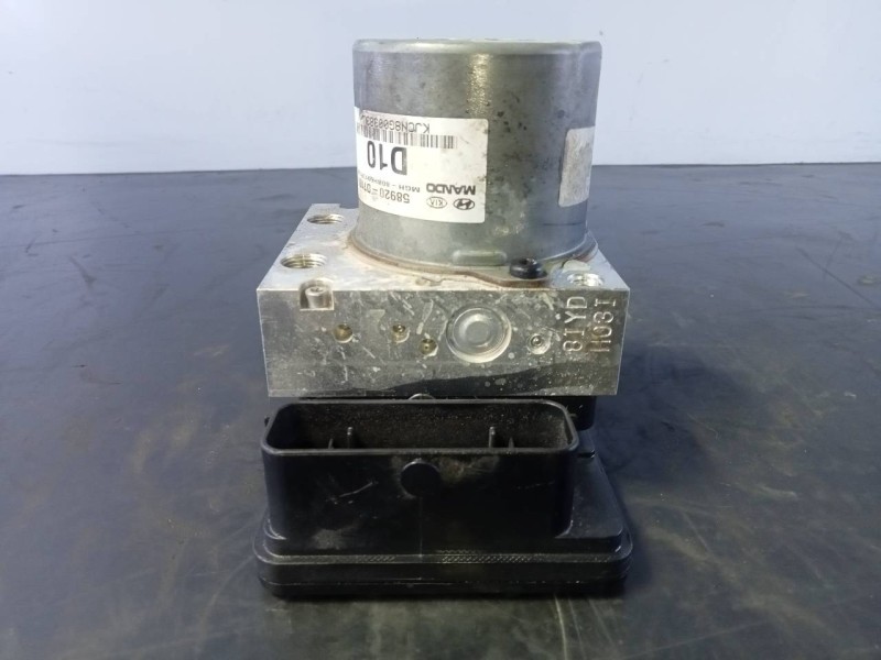 Recambio de abs para hyundai tucson essence 2wd referencia OEM IAM 58920D7100 KJCN8G00383U P3-B8-29-3