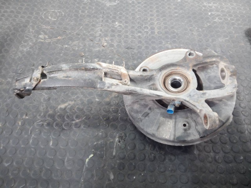 Recambio de mangueta delantera izquierda para volkswagen touareg (7l6) tdi r5 referencia OEM IAM 7L6407257A  P1-A4-14