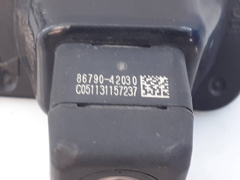 Recambio de sensor de aparcamiento para toyota rav 4 advance referencia OEM IAM 8679042030  