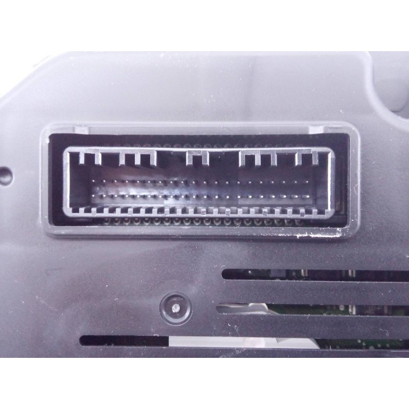 Recambio de cuadro instrumentos para hyundai tucson essence 2wd referencia OEM IAM 94013D7310  E3-A3-45-2