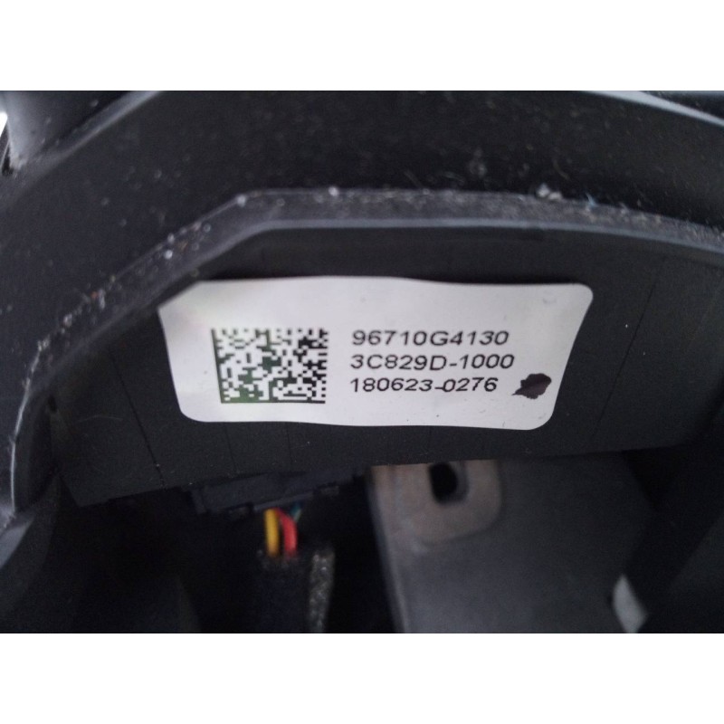 Recambio de volante para hyundai i30 fastback tecno referencia OEM IAM 96710G4130 3C829D1000 E2-B5-29-2
