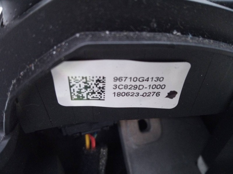 Recambio de volante para hyundai i30 fastback tecno referencia OEM IAM 96710G4130 3C829D1000 E2-B5-29-2
