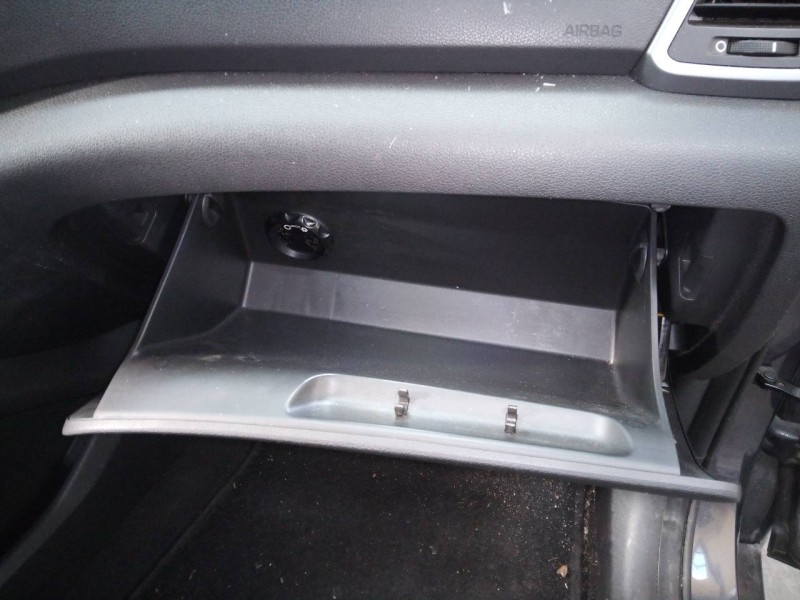 Recambio de guantera para hyundai tucson essence 2wd referencia OEM IAM   