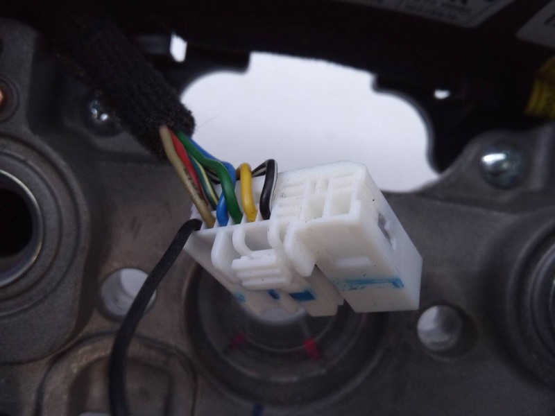 Recambio de volante para hyundai i30 fastback tecno referencia OEM IAM 96710G4130 3C829D1000 E2-B5-29-2