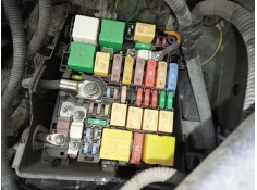 Recambio de caja reles / fusibles para citroën c4 picasso feel referencia OEM IAM   