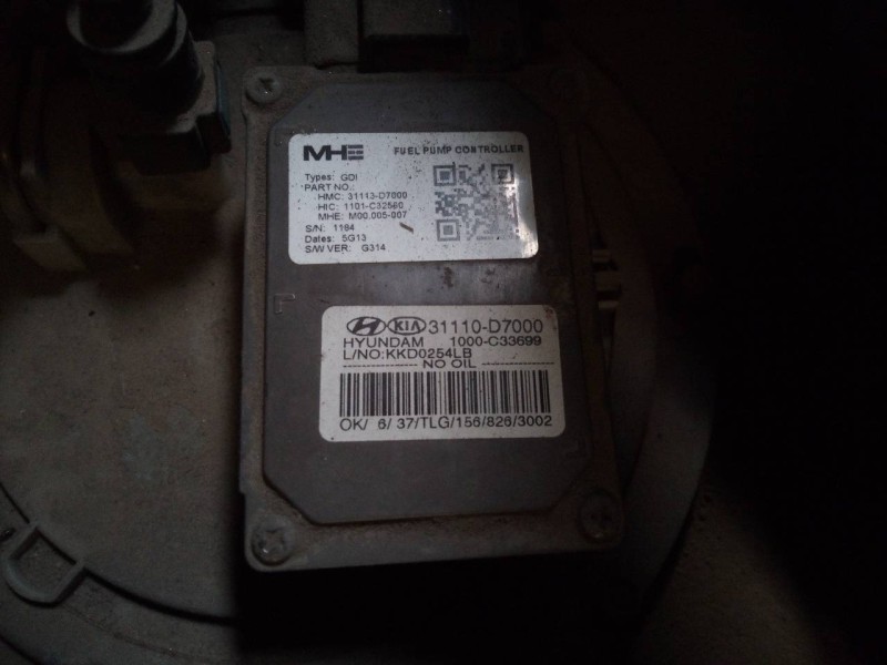 Recambio de aforador para hyundai tucson essence 2wd referencia OEM IAM 31110D7000  