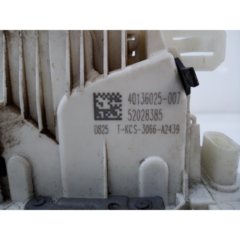 Recambio de cerradura puerta delantera derecha para jeep renegade limited 4wd referencia OEM IAM 52028385 40136025007 E1-B5-48-2