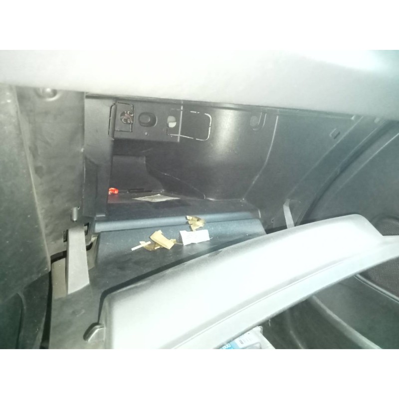 Recambio de guantera para citroën c4 picasso feel referencia OEM IAM   