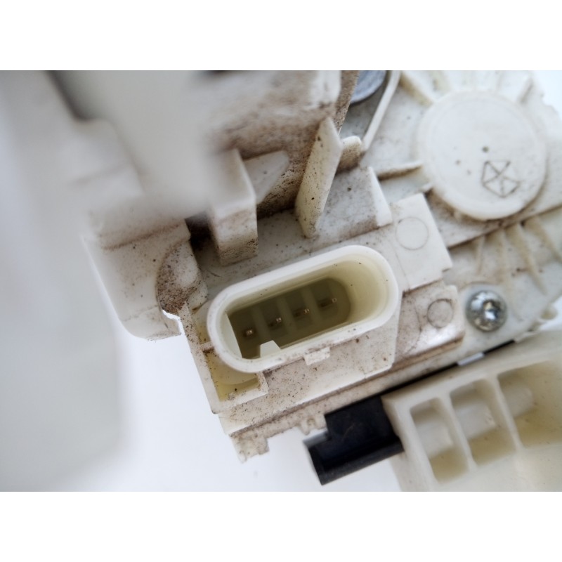 Recambio de cerradura puerta trasera derecha para jeep renegade limited 4wd referencia OEM IAM 52028384 40146025007 E1-B5-48-2