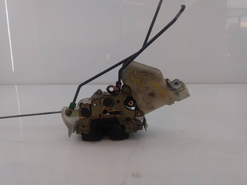 Recambio de cerradura puerta delantera izquierda para renault maxity fg 130.35/45 referencia OEM IAM   E1-A1-20-1