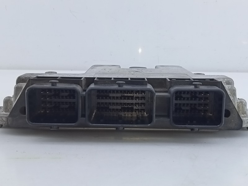 Recambio de centralita motor uce para ford fiesta (cb1) trend referencia OEM IAM 8V2112A650KF 0281014803 E3-B3-24-1