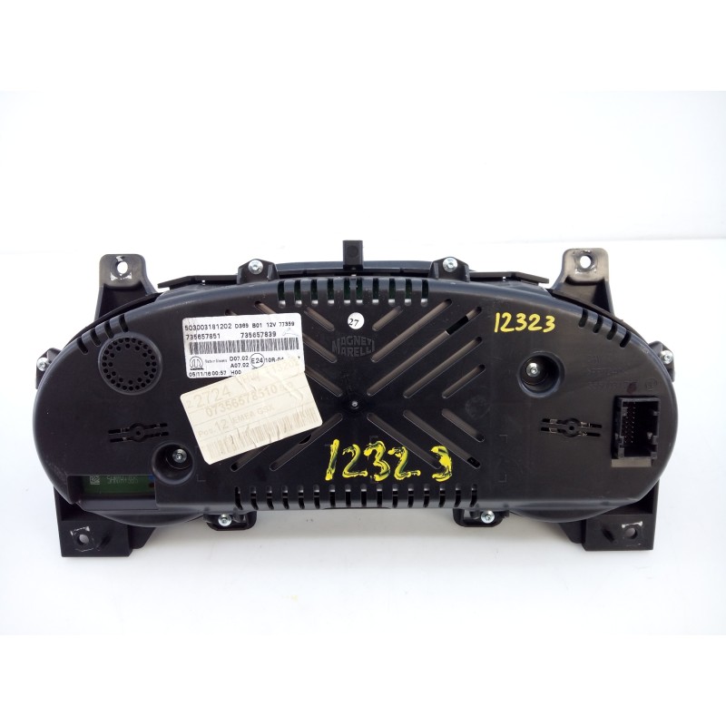 Recambio de cuadro instrumentos para jeep renegade limited 4wd referencia OEM IAM 735657851 735657839 E3-B6-23-1