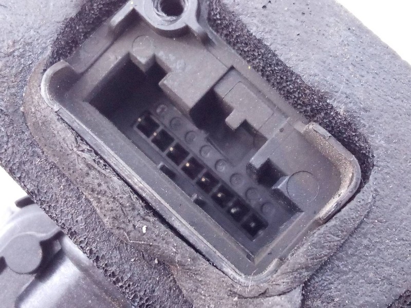 Recambio de cerradura puerta delantera izquierda para skoda kodiaq active referencia OEM IAM B5A5TB837015A  E1-A5-44-2