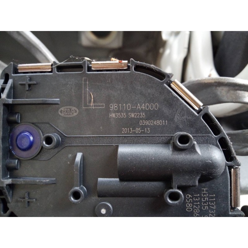 Recambio de motor limpia delantero para kia carens ( ) drive referencia OEM IAM 98110A4000  