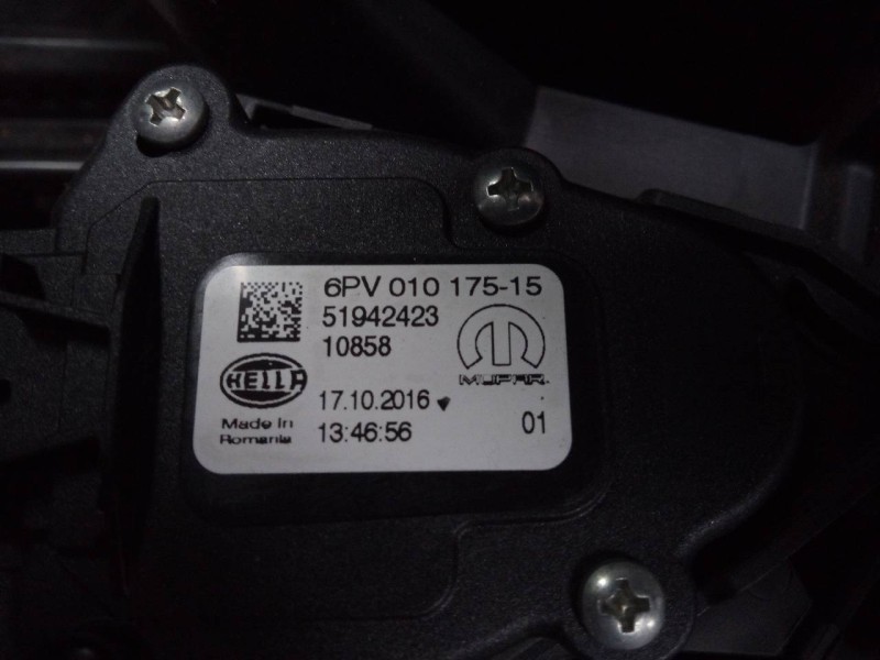 Recambio de pedal acelerador para jeep renegade limited 4wd referencia OEM IAM 51942423 6PV01017515 