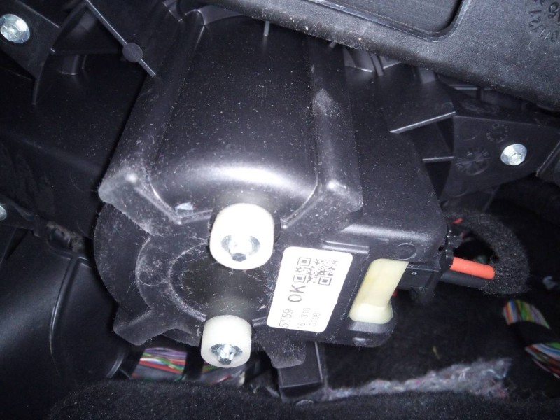 Recambio de ventilador calefaccion para jeep renegade limited 4wd referencia OEM IAM 5T59  