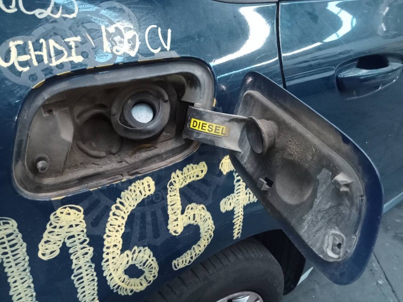 Recambio de tapa exterior combustible para citroën c4 picasso feel referencia OEM IAM   