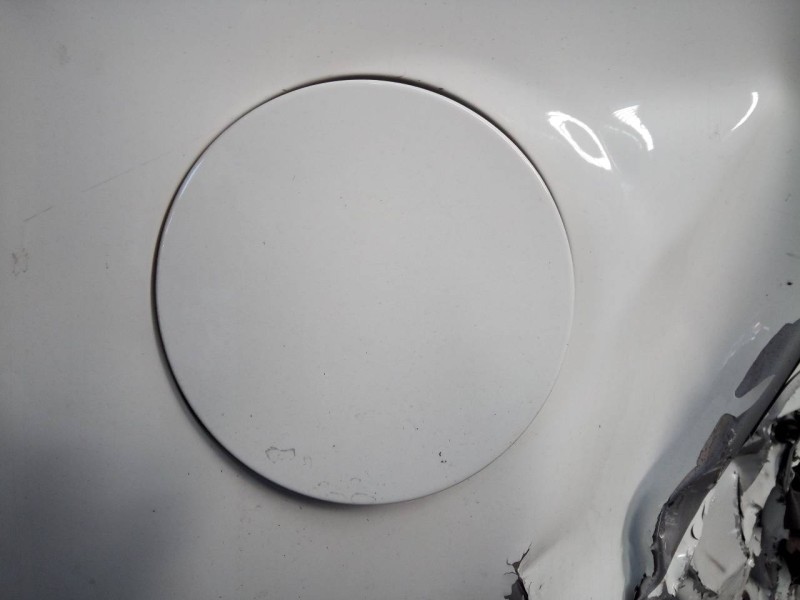 Recambio de tapa exterior combustible para kia carens ( ) drive referencia OEM IAM   