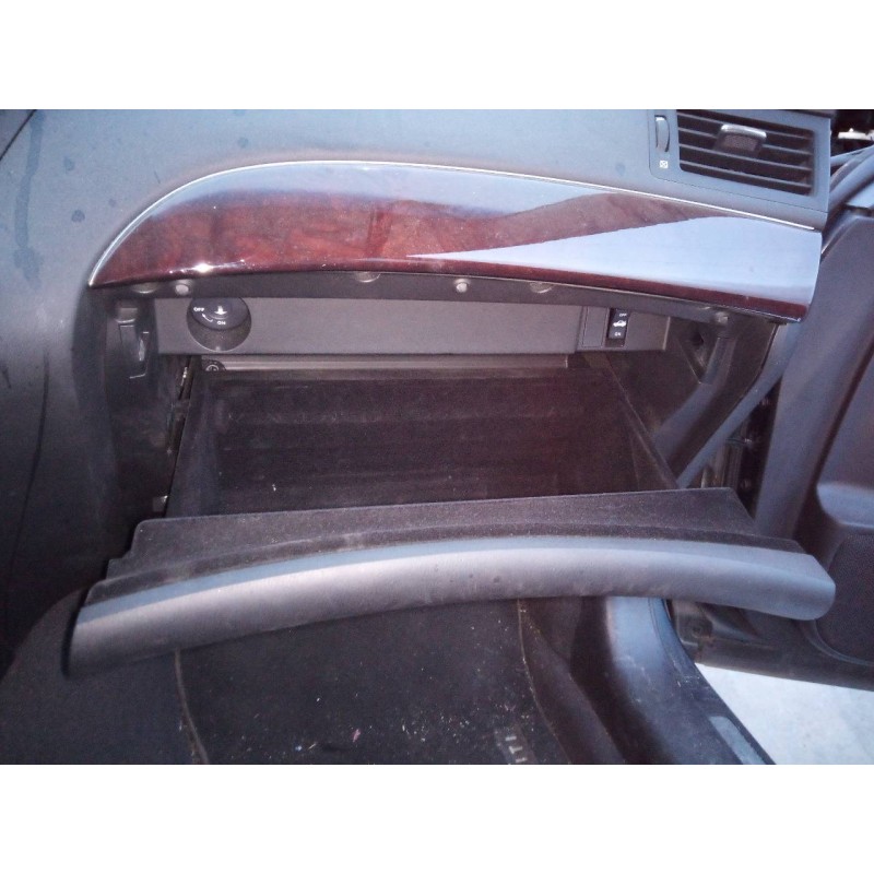 Recambio de guantera para infiniti q70 lim. 3.0d gt referencia OEM IAM   