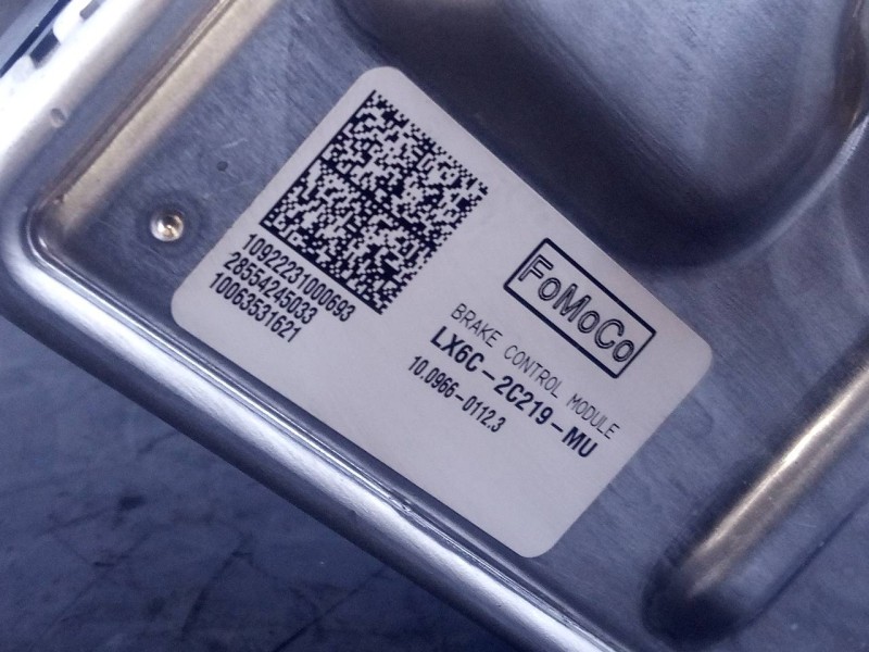 Recambio de abs para ford kuga st-line referencia OEM IAM LX6C2D335MU  P3-A8-28-4