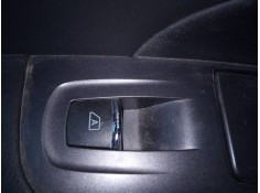 MANDO ELEVALUNAS TRASERO DERECHO 