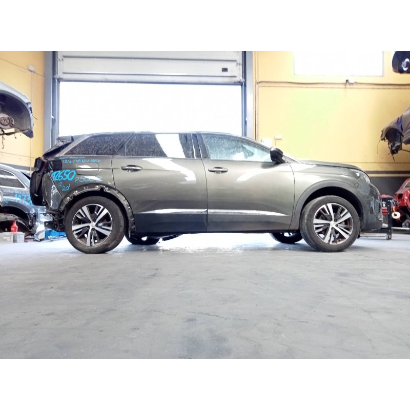 peugeot 5008 del año 2019