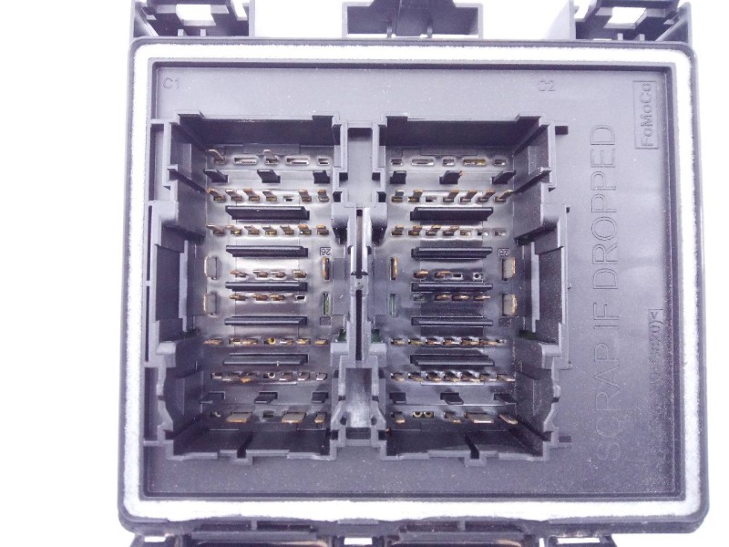Recambio de caja reles / fusibles para ford kuga st-line referencia OEM IAM NV4T14D068ELA 9402911943 E3-B3-26-2