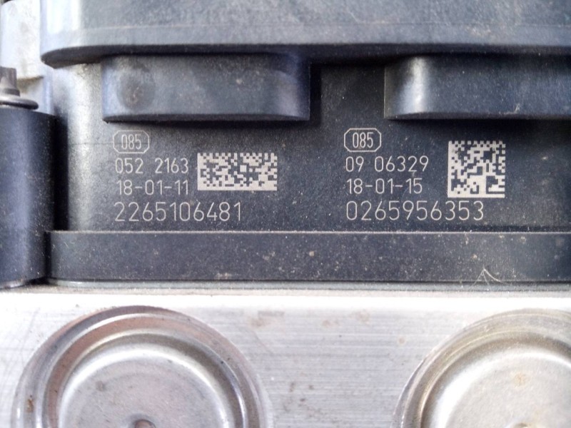 Recambio de abs para opel insignia berlina edition referencia OEM IAM 2265106481 98127 P3-B8-24-3