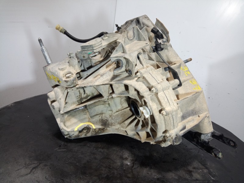 Recambio de caja cambios para dacia duster laureate 4x2 referencia OEM IAM TL4075  M1-B3-170