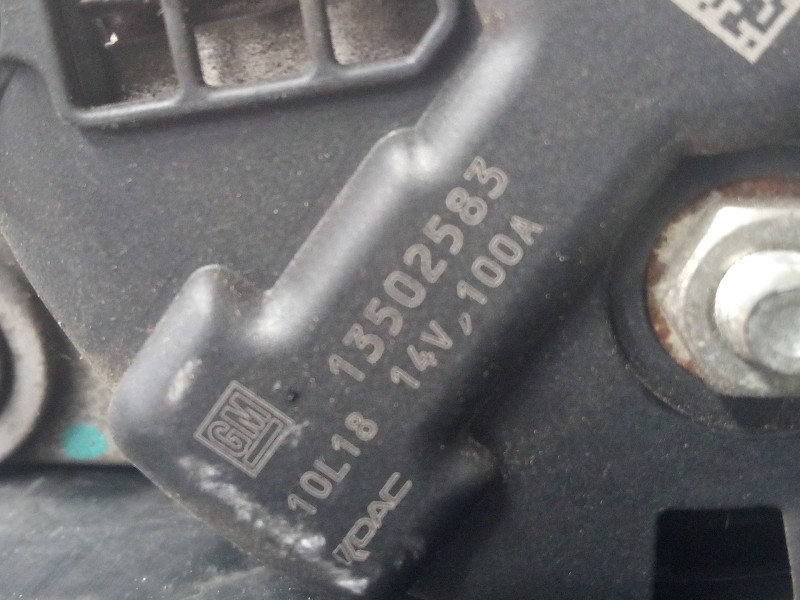 Recambio de alternador para opel insignia berlina edition referencia OEM IAM 13502583  P3-B6-5-2