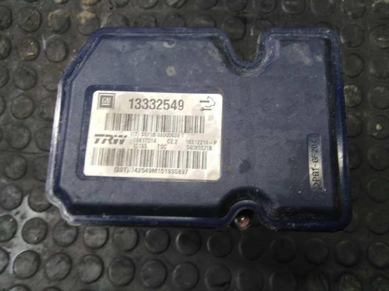 Recambio de abs para opel insignia berlina cosmo referencia OEM IAM 13332549 16817014 P3-A8-29-5